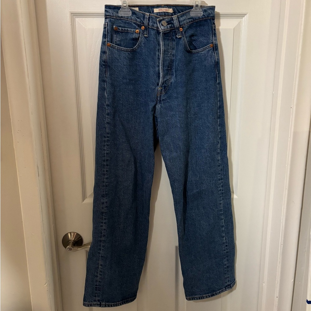 Levi’s Premium Ribcage Straight Women’s Jeans, Size 27 Medium Wash